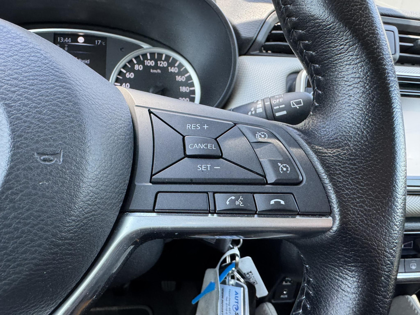 Nissan Nissan