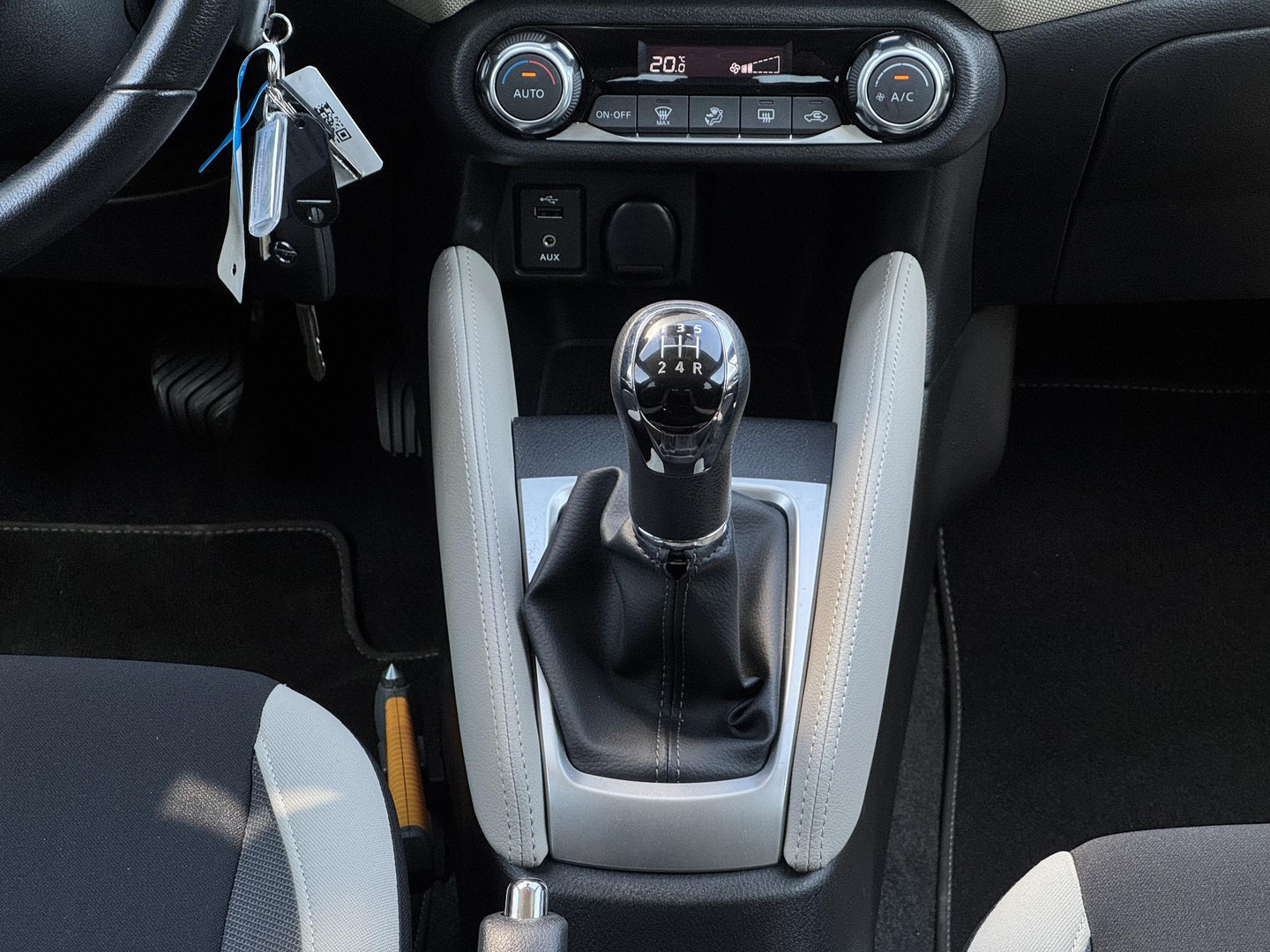 Nissan Nissan