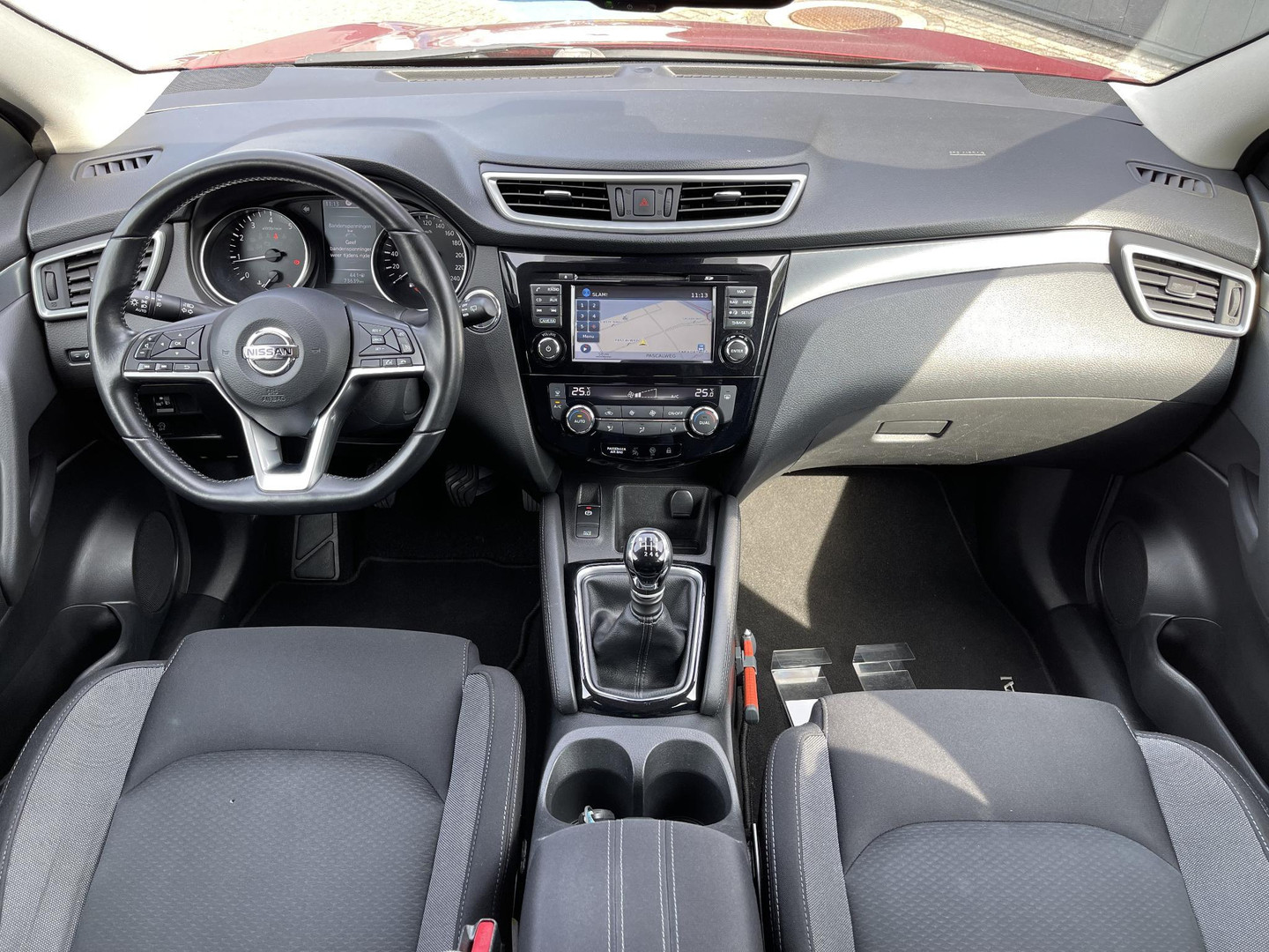Nissan Nissan