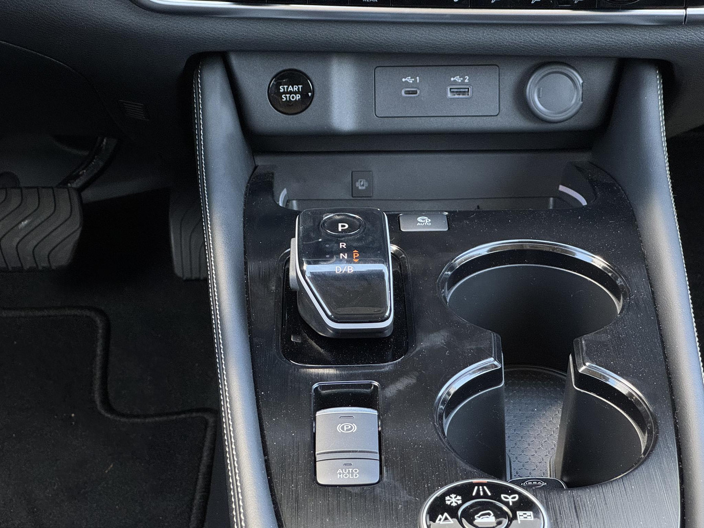 Nissan Nissan