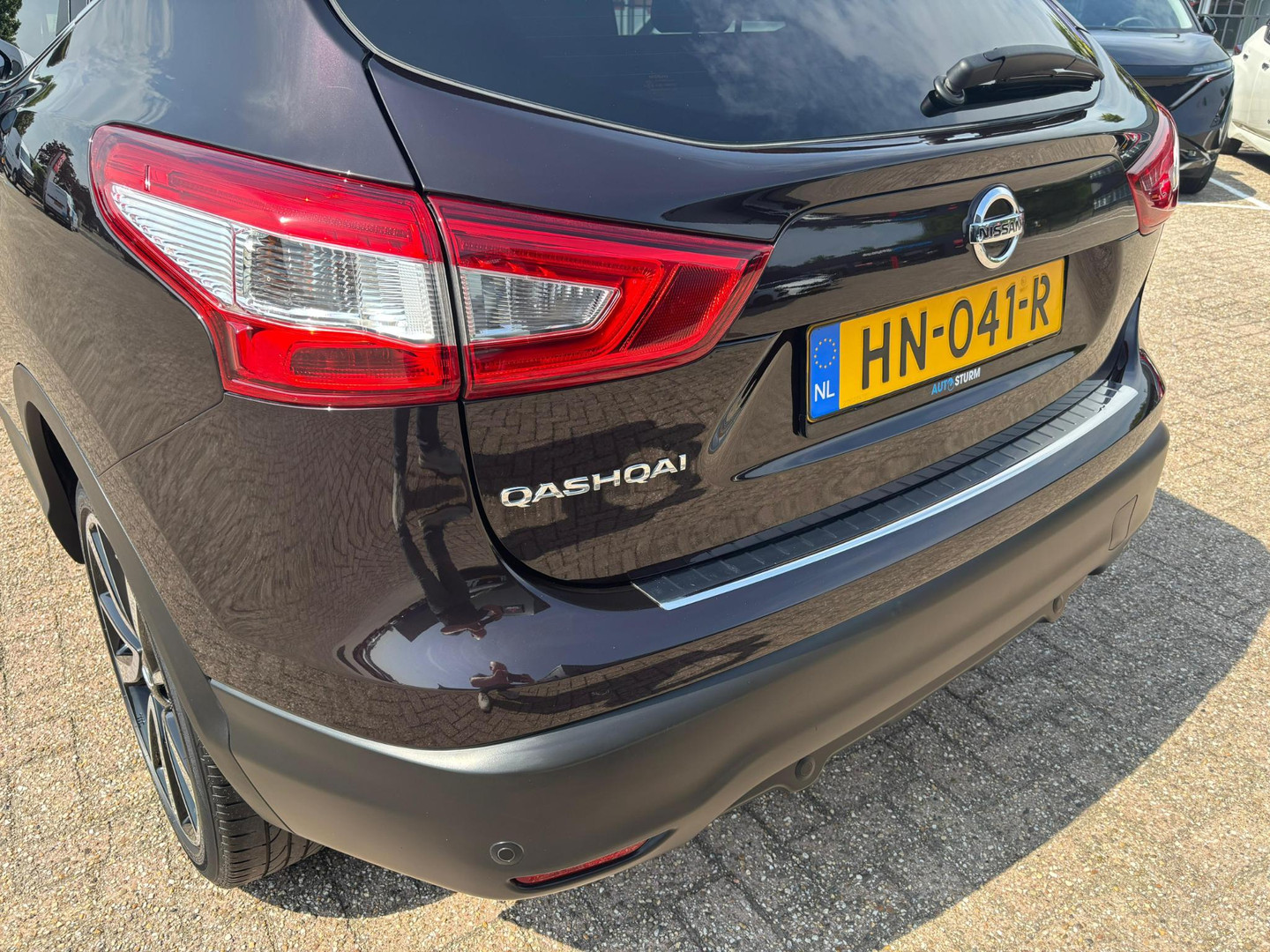 Nissan Nissan