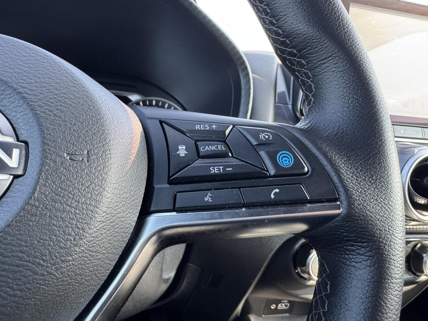 Nissan Nissan