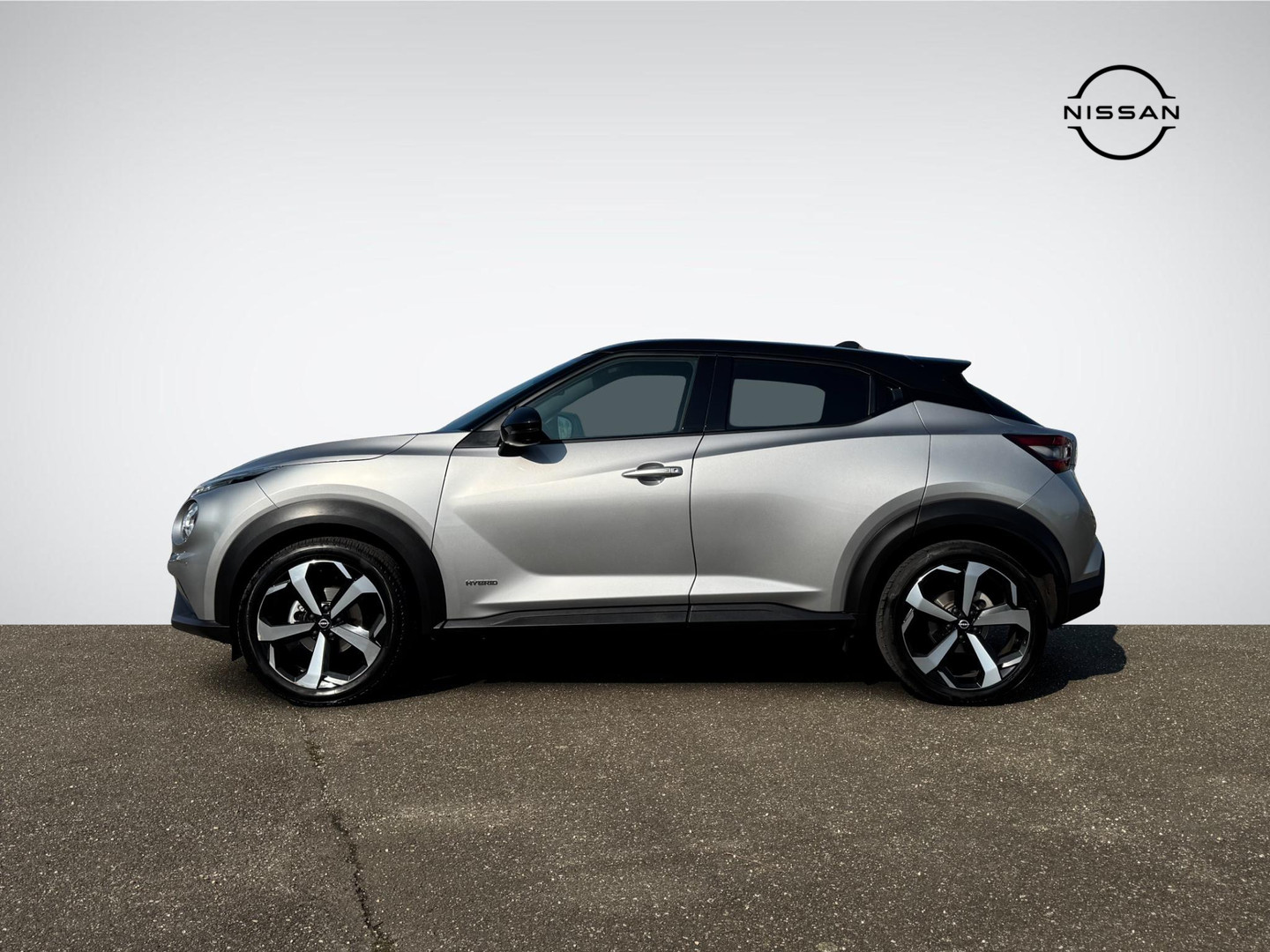 Nissan Nissan
