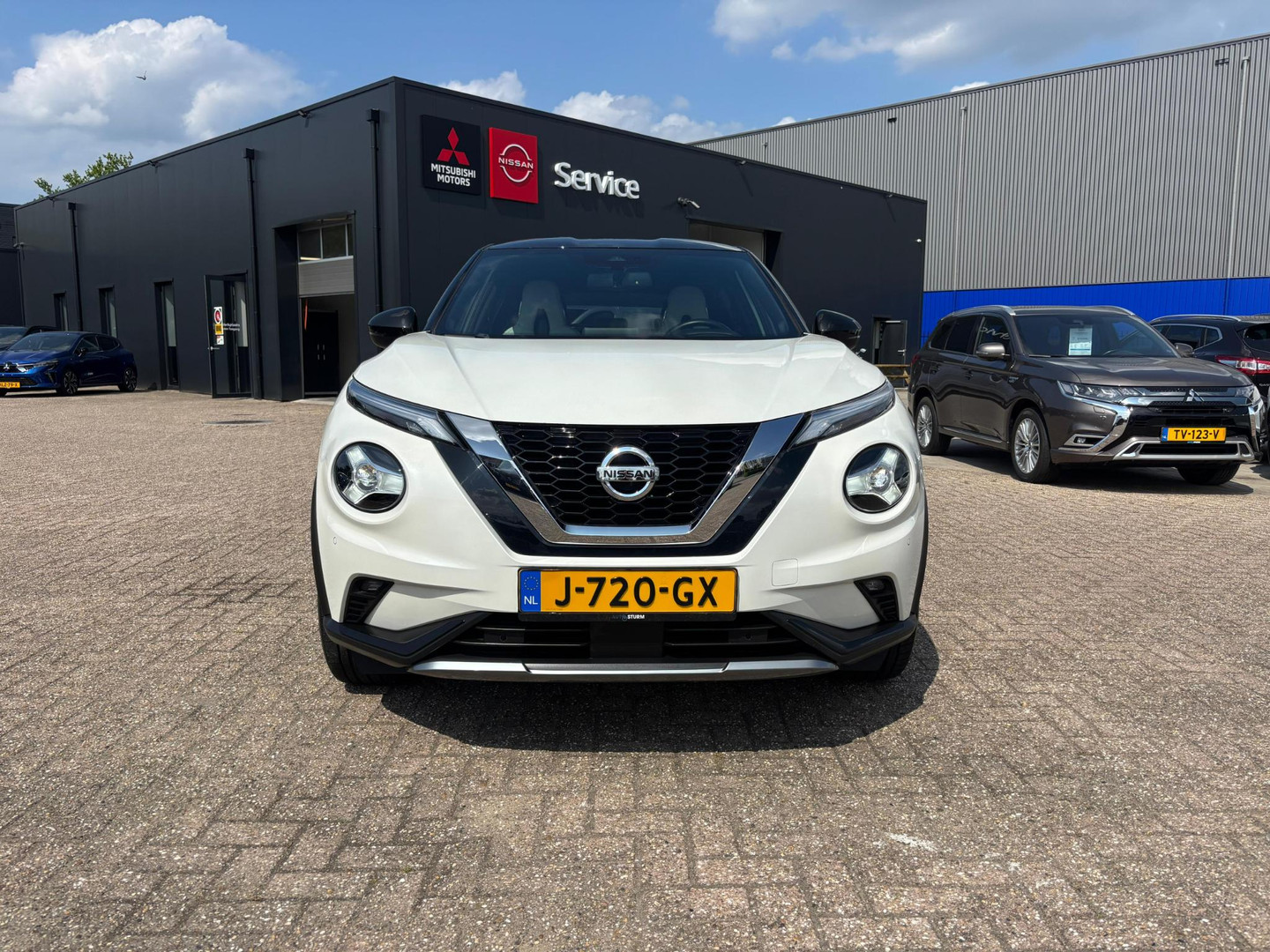Nissan Nissan