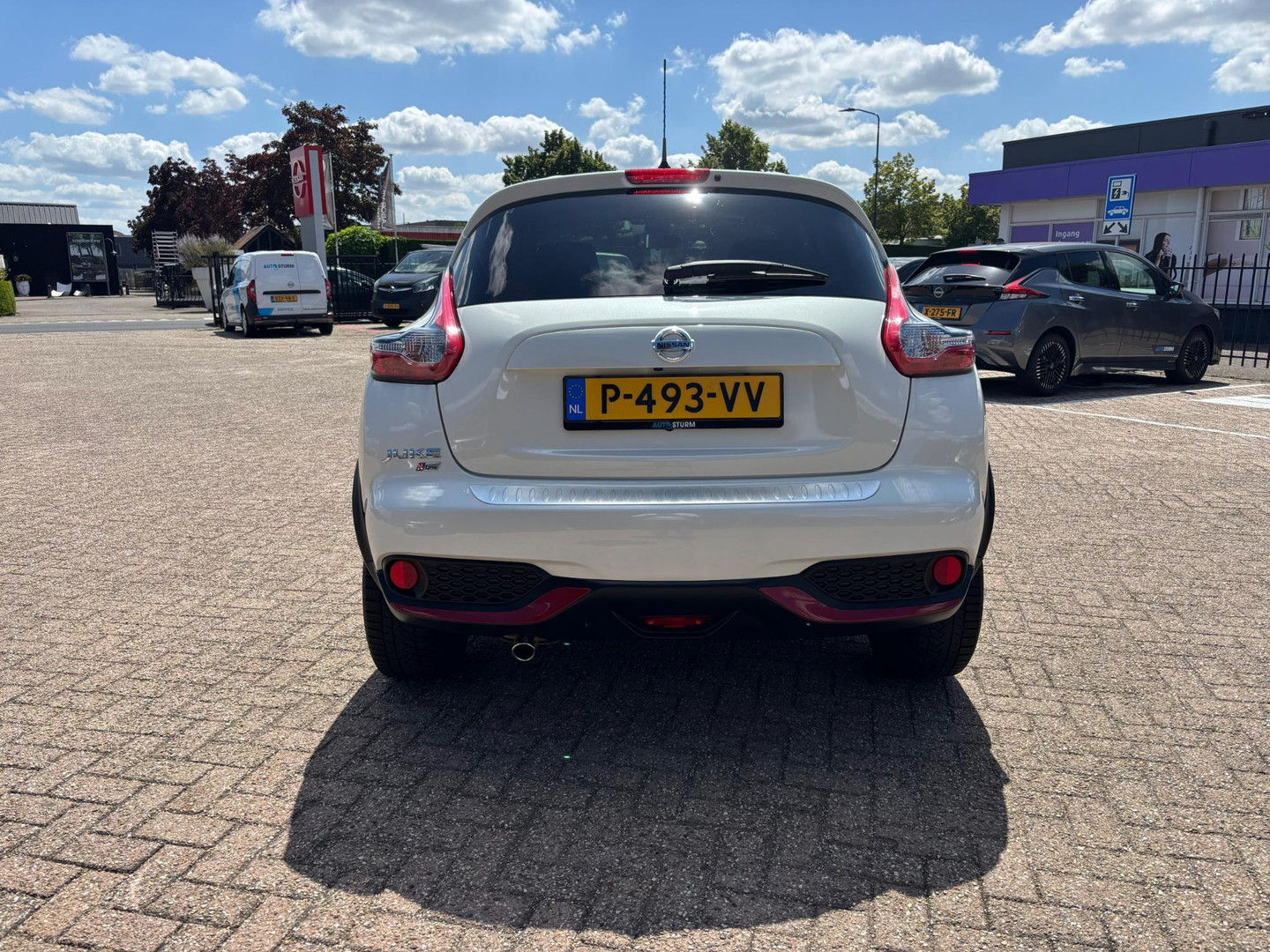 Nissan Nissan