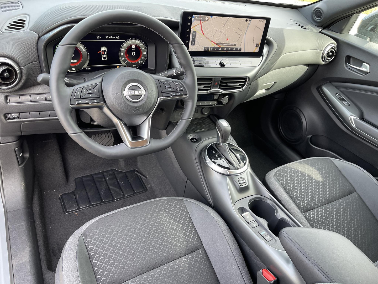 Nissan Nissan