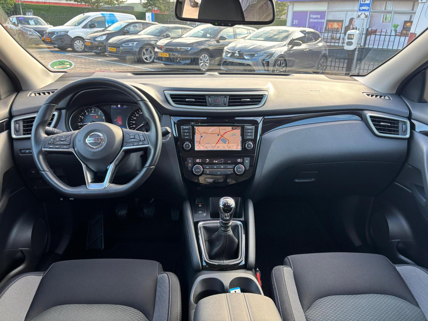 Nissan Nissan