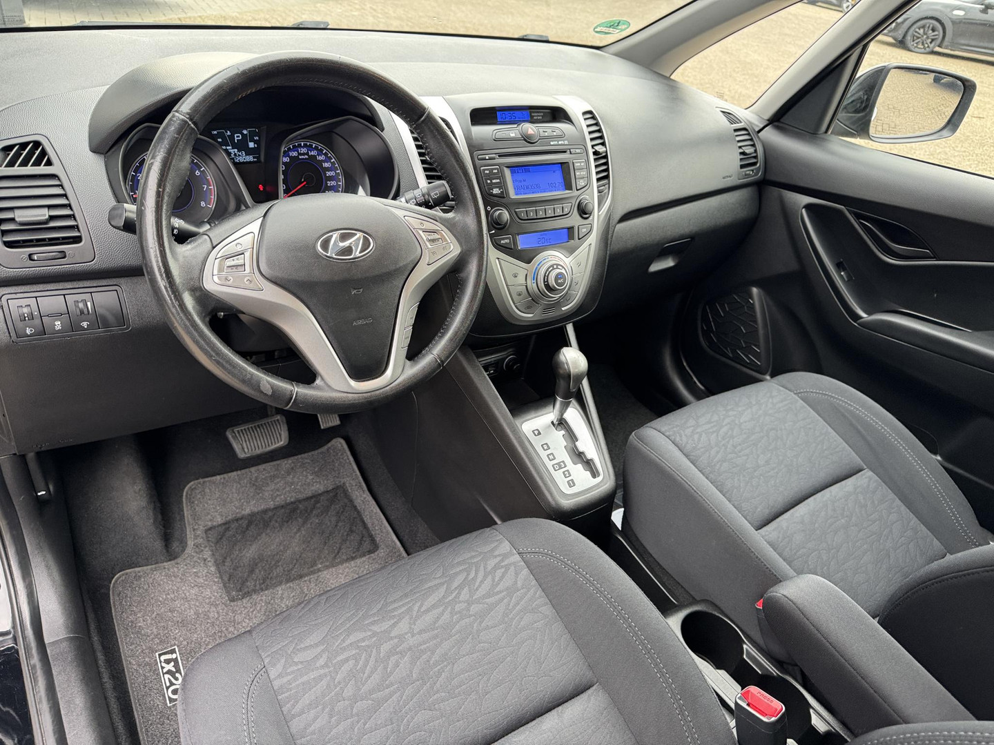 Hyundai Hyundai