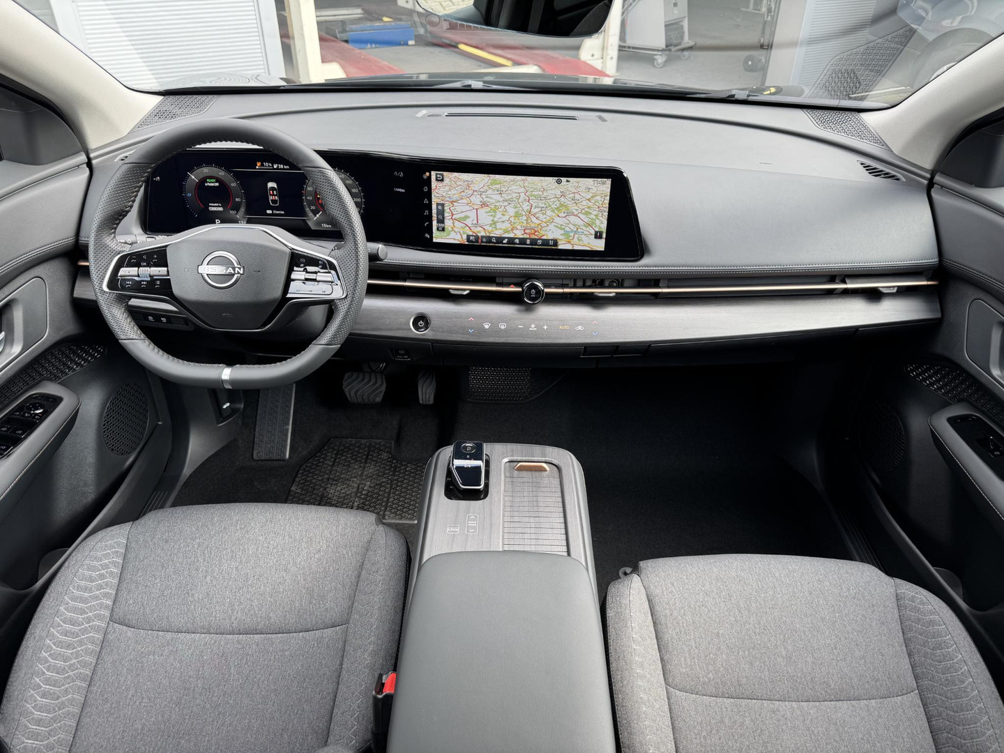 Nissan Nissan