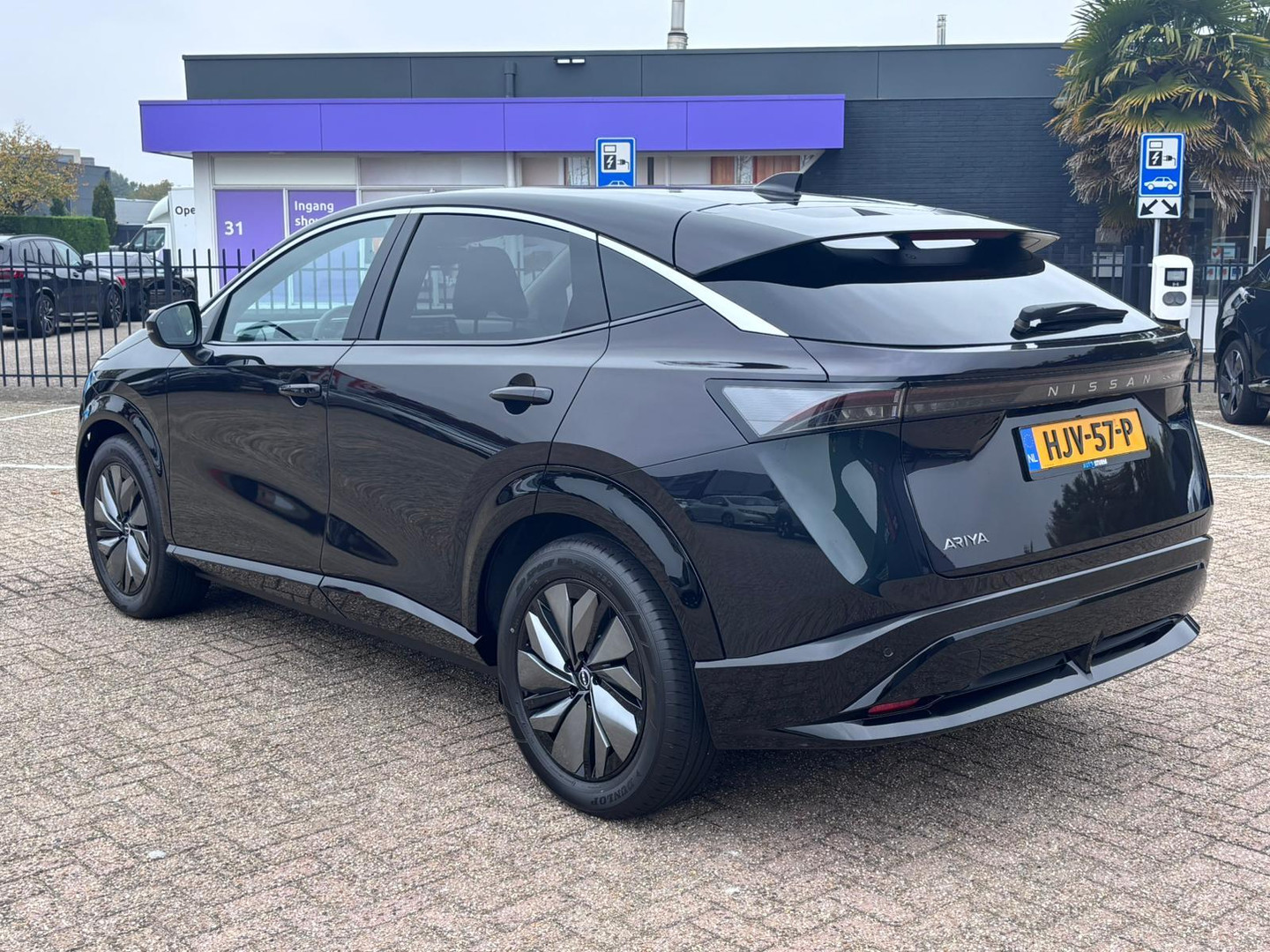 Nissan Nissan