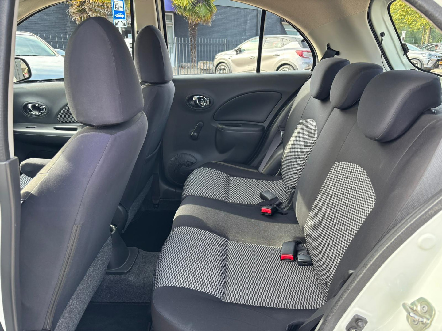 Nissan Nissan
