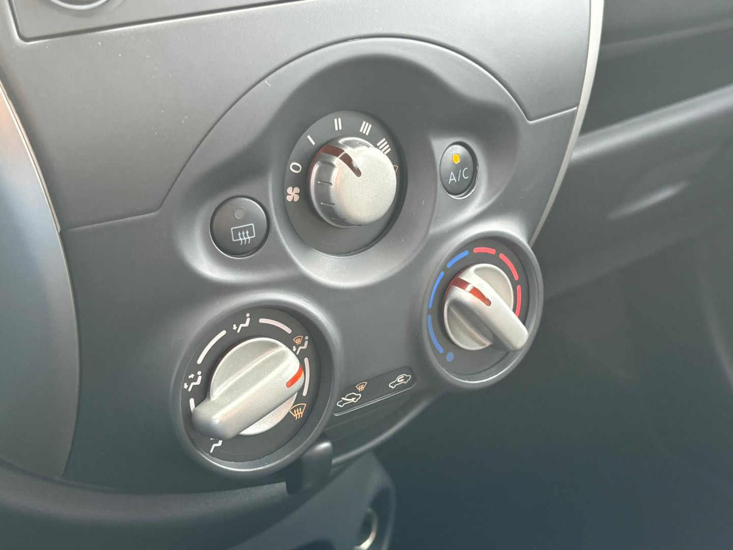 Nissan Nissan