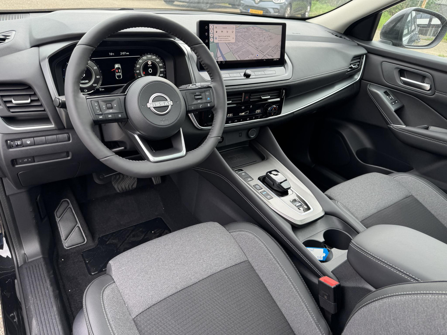 Nissan Nissan