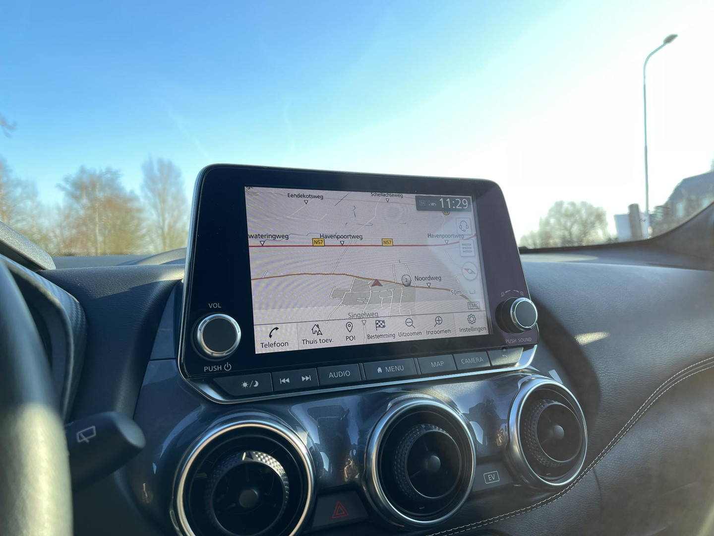 Nissan Nissan