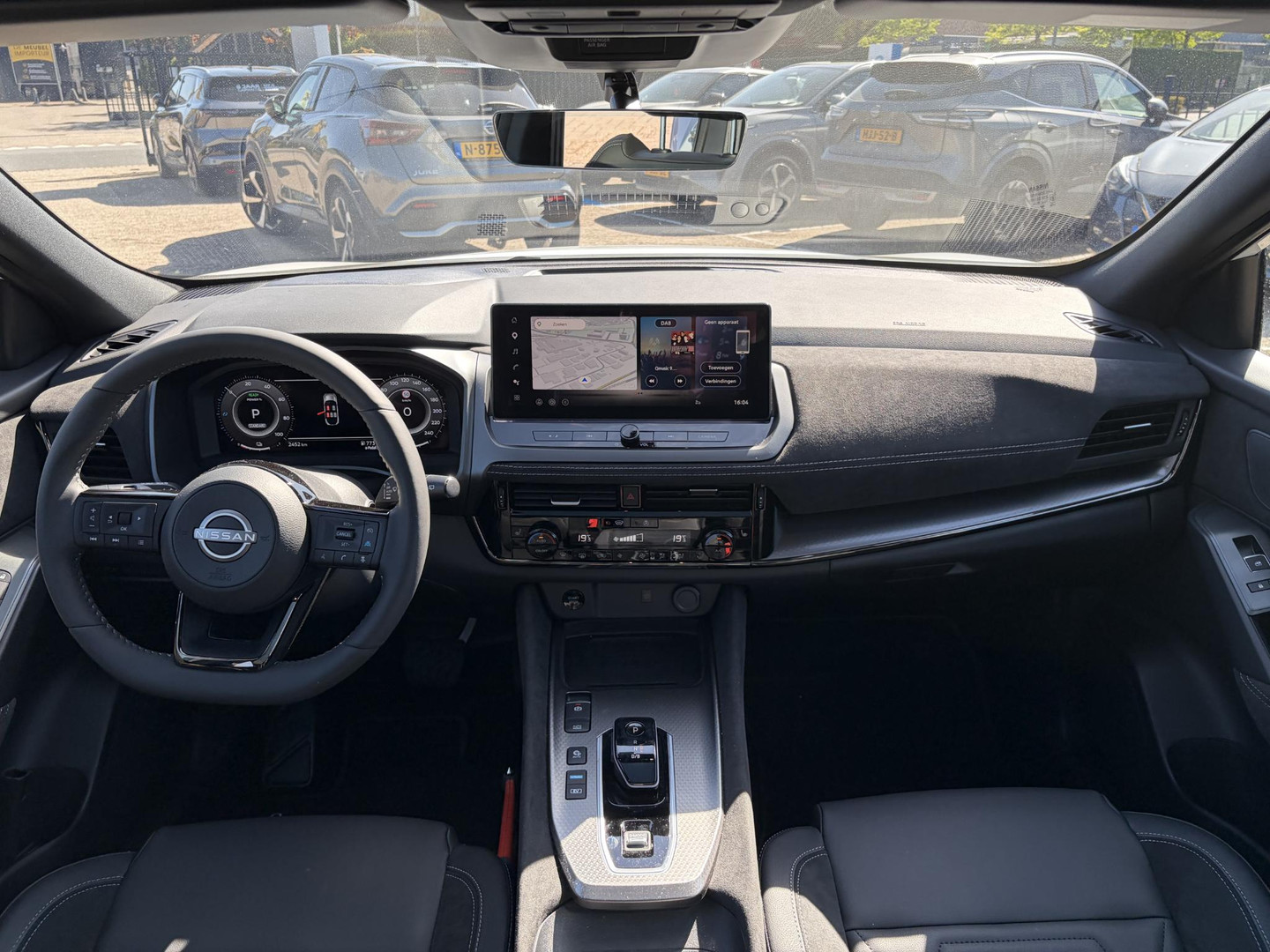 Nissan Nissan