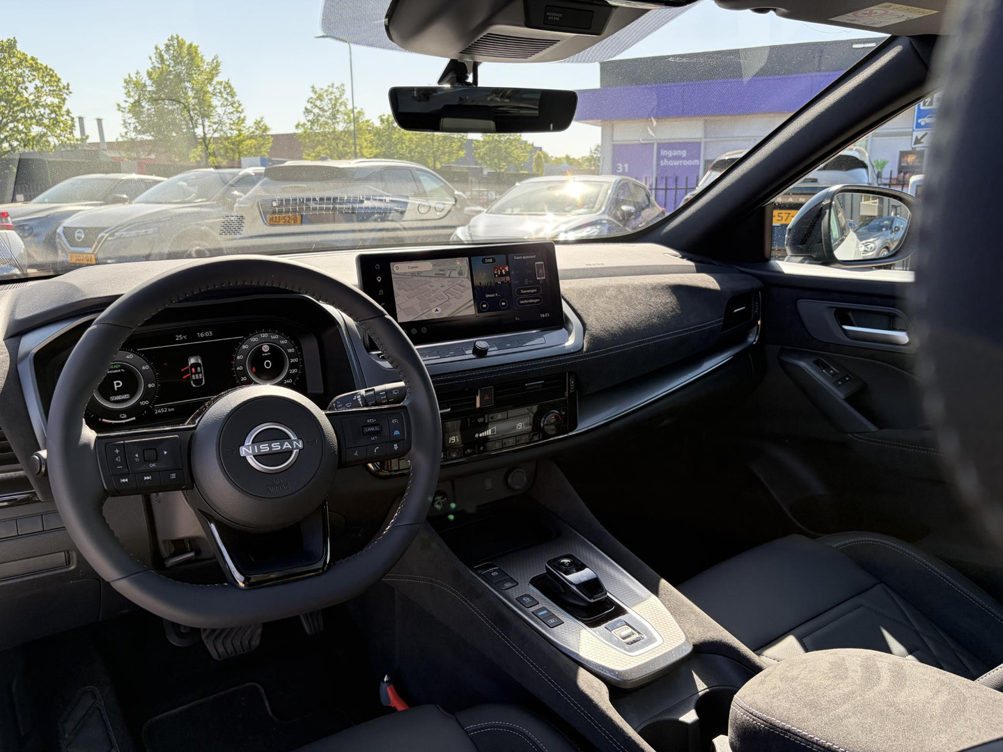 Nissan Nissan