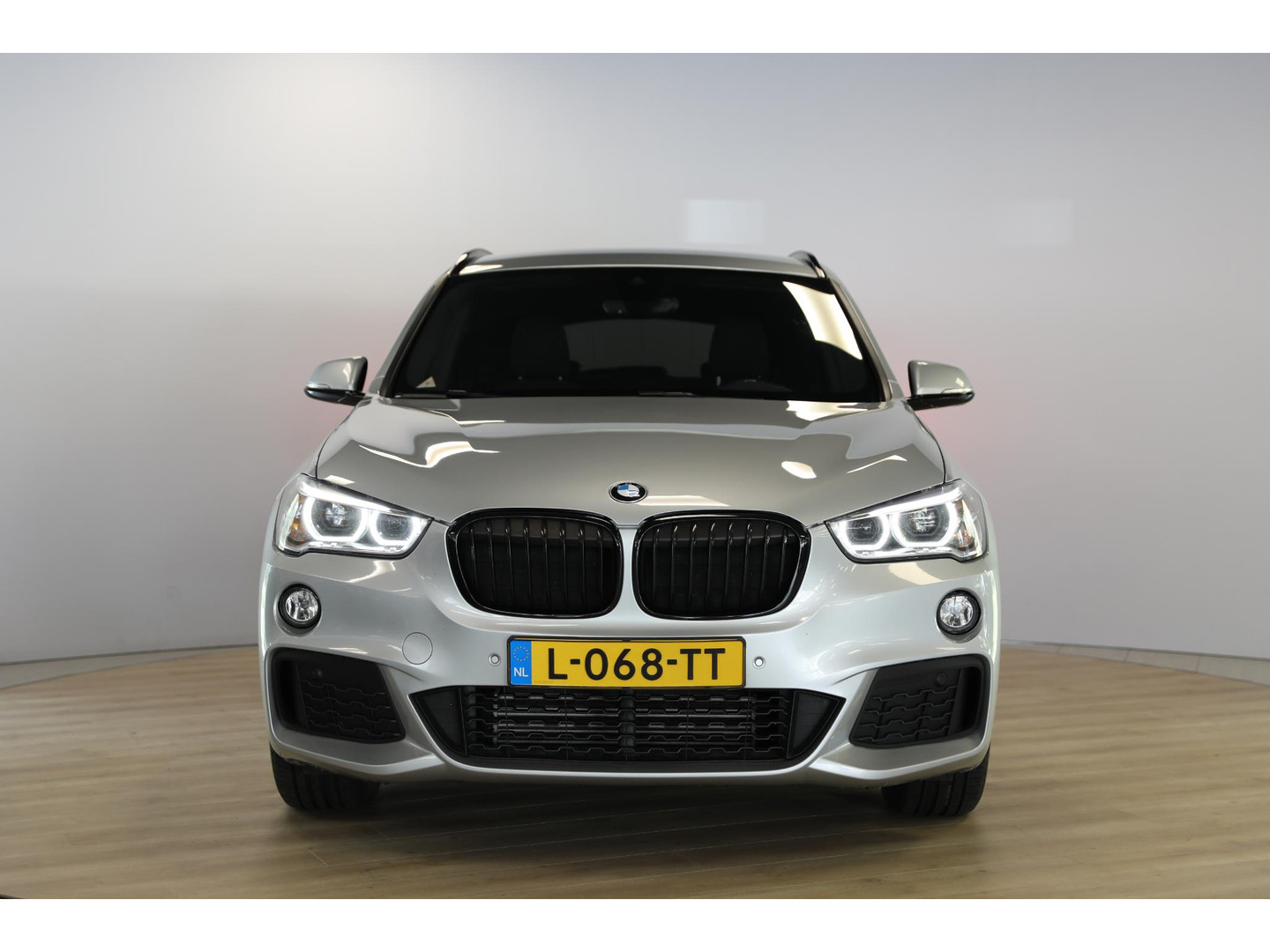 BMW BMW