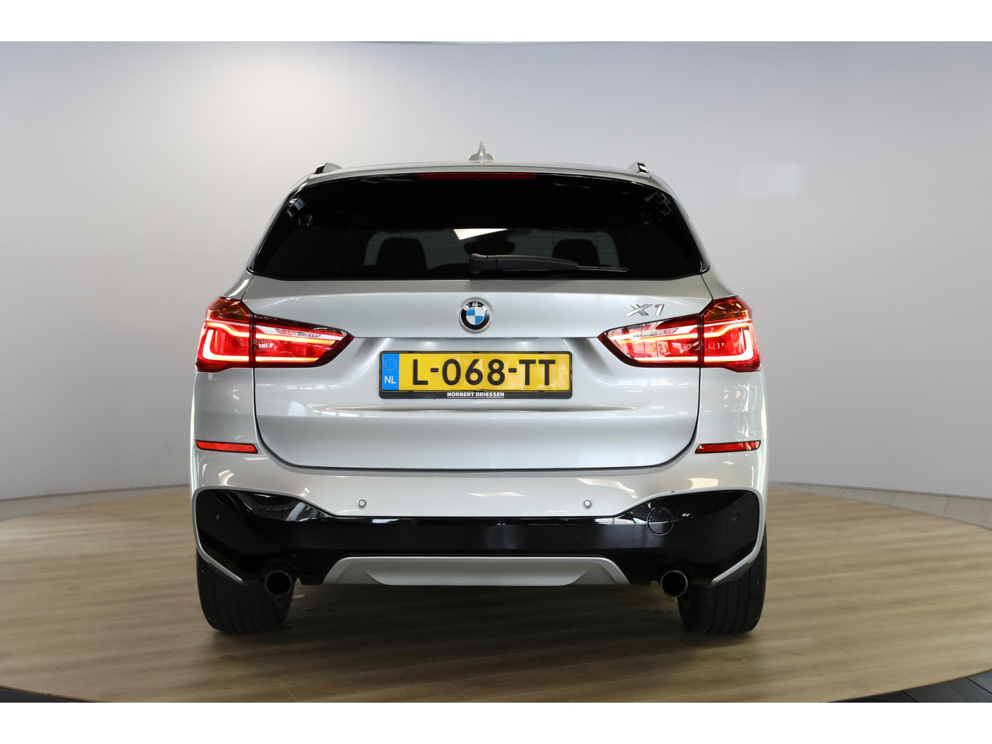 BMW BMW
