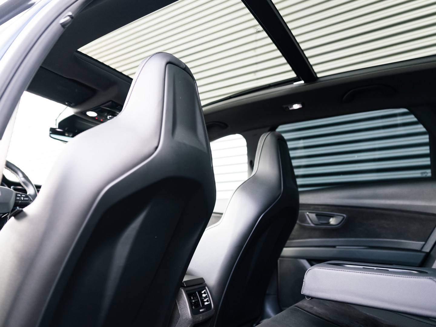 SEAT SEAT