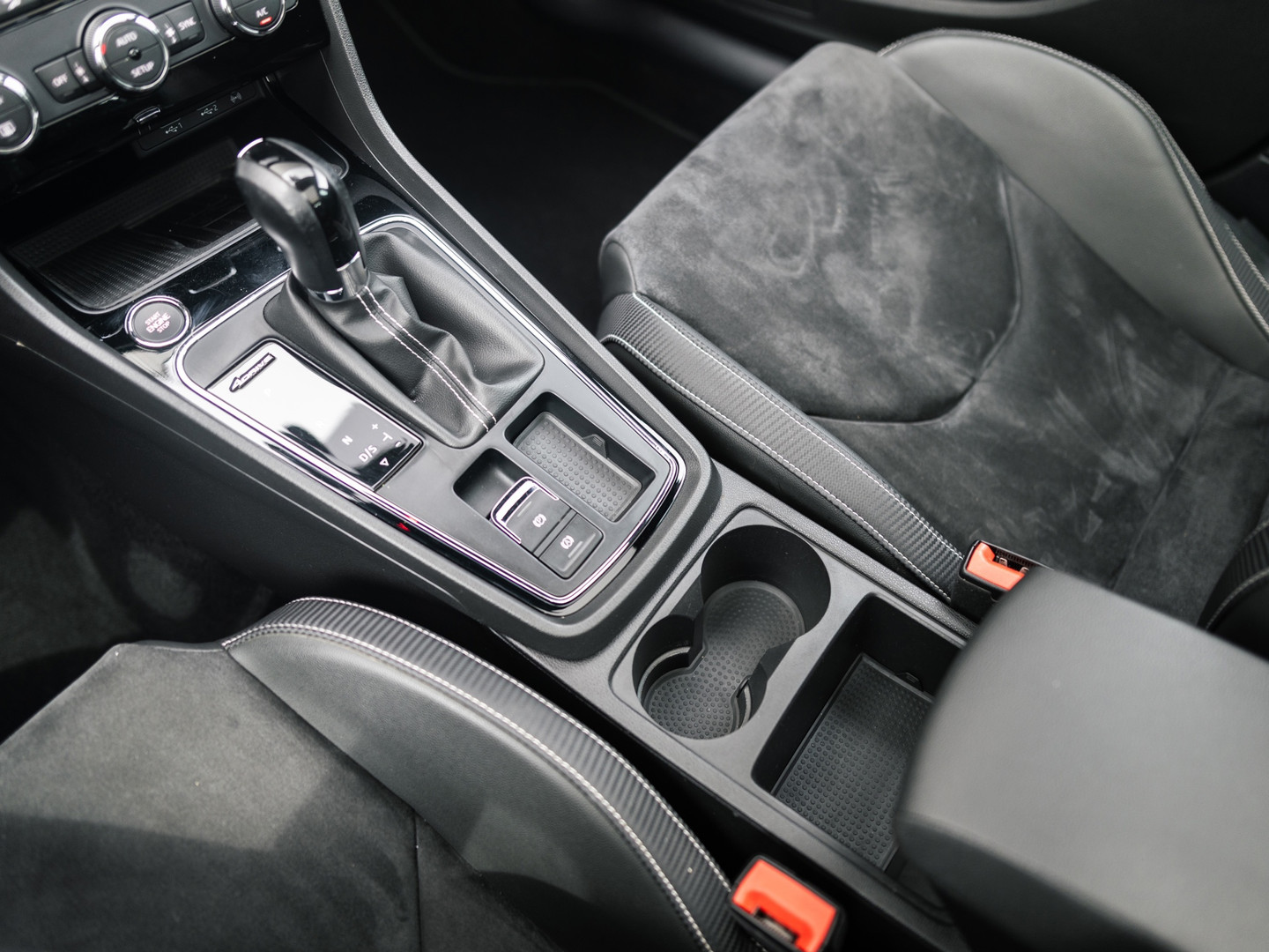 SEAT SEAT