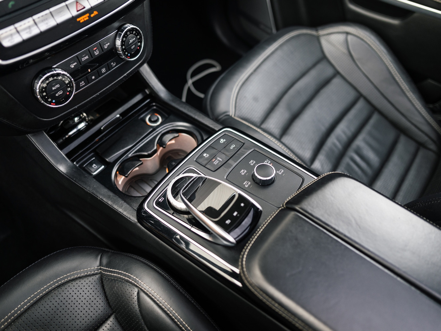 Mercedes-Benz Mercedes-Benz