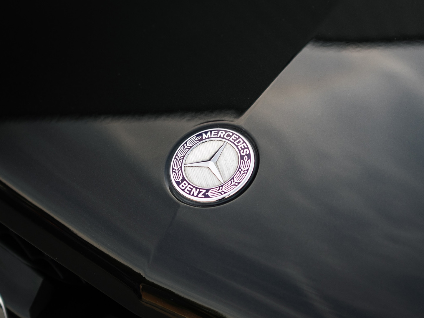Mercedes-Benz Mercedes-Benz
