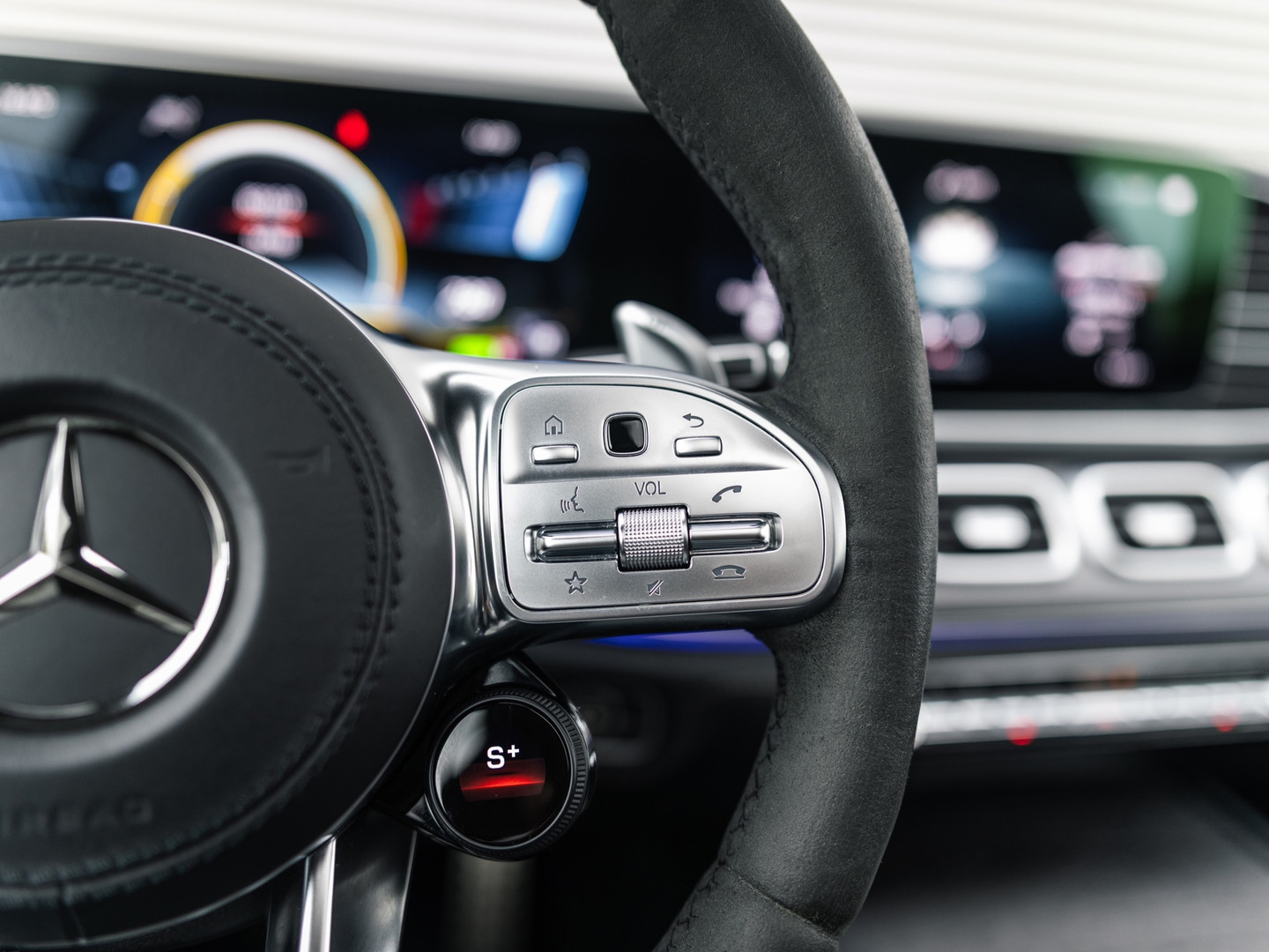 Mercedes-Benz Mercedes-Benz