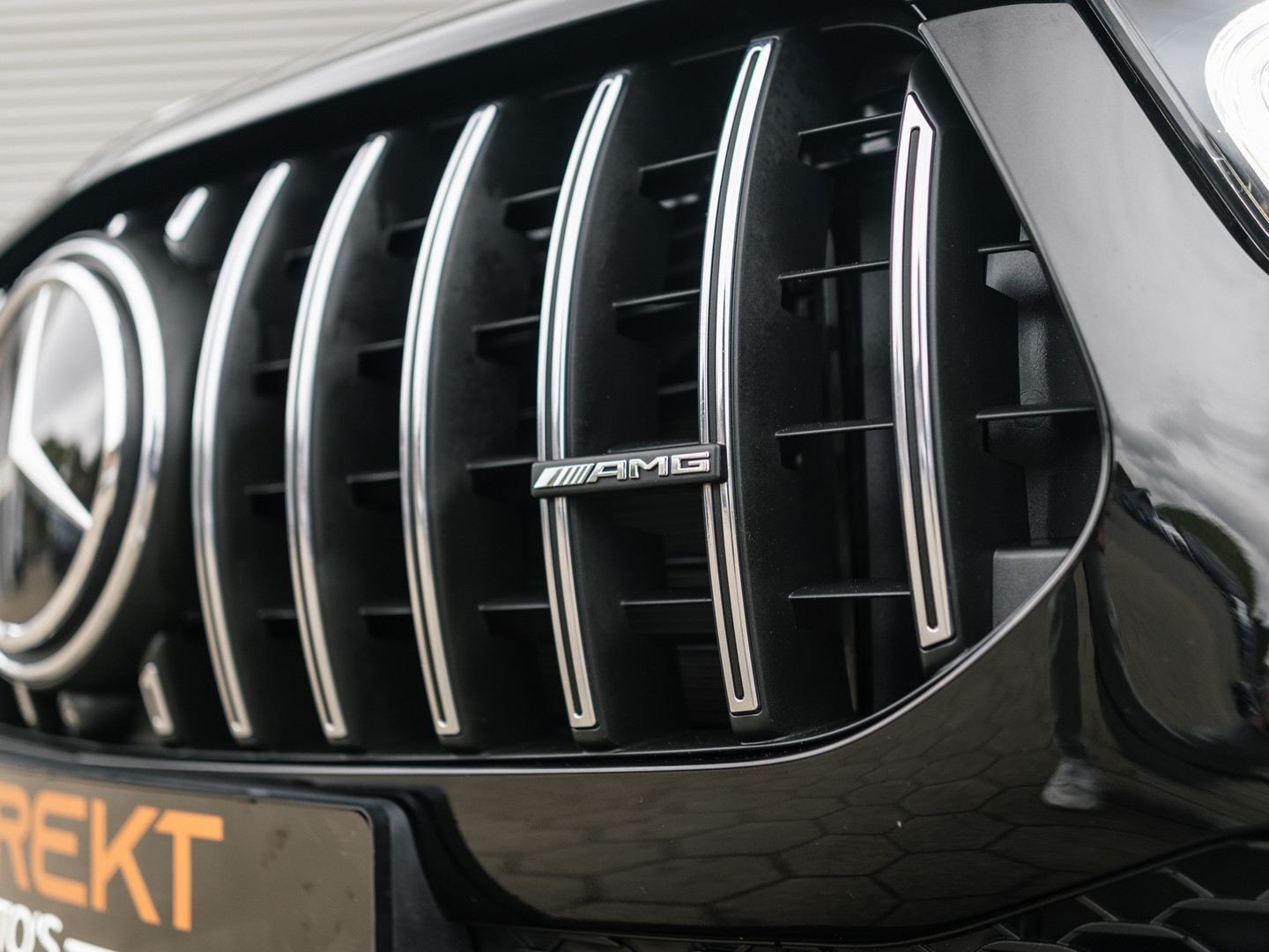 Mercedes-Benz Mercedes-Benz