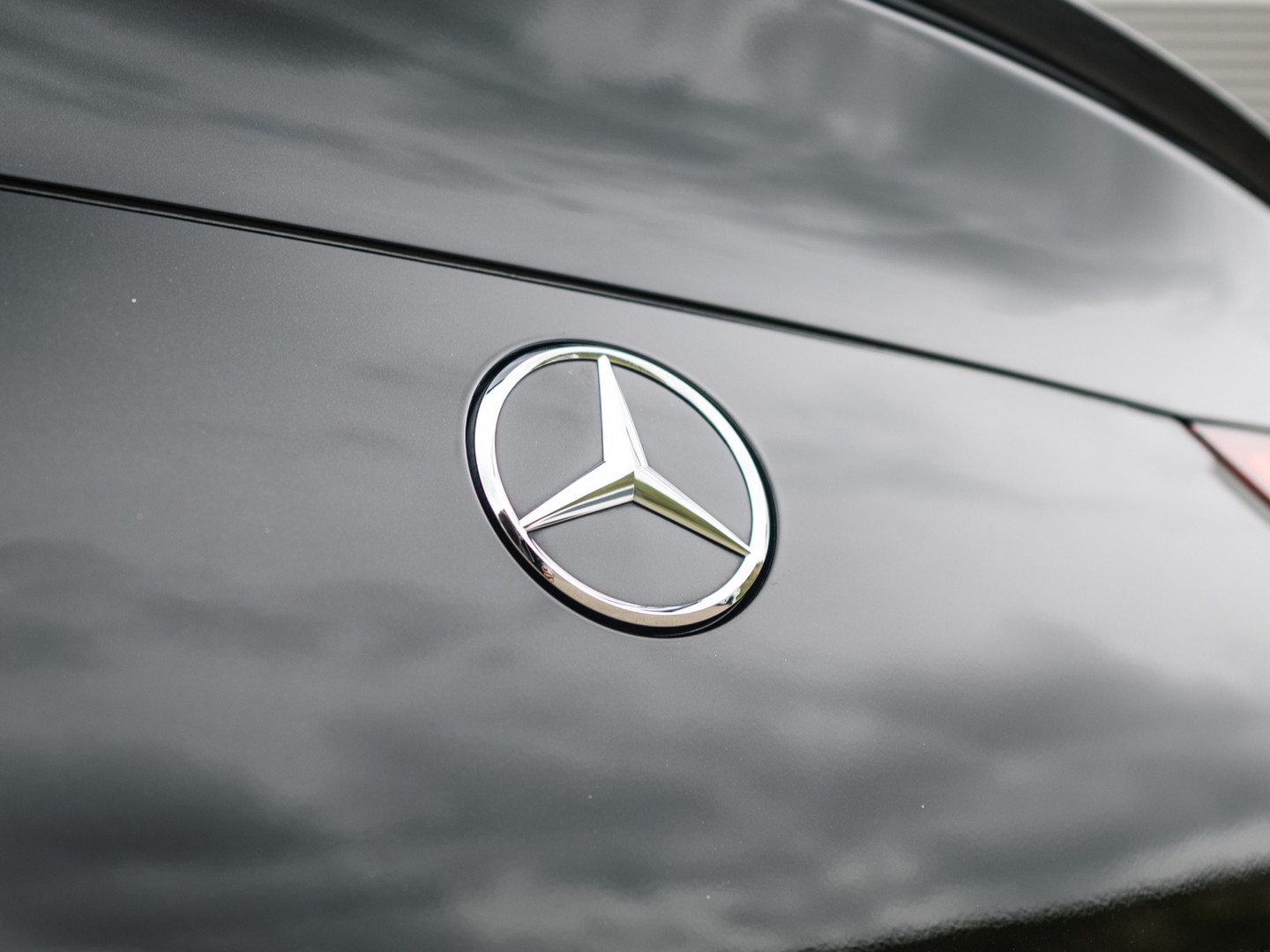 Mercedes-Benz Mercedes-Benz