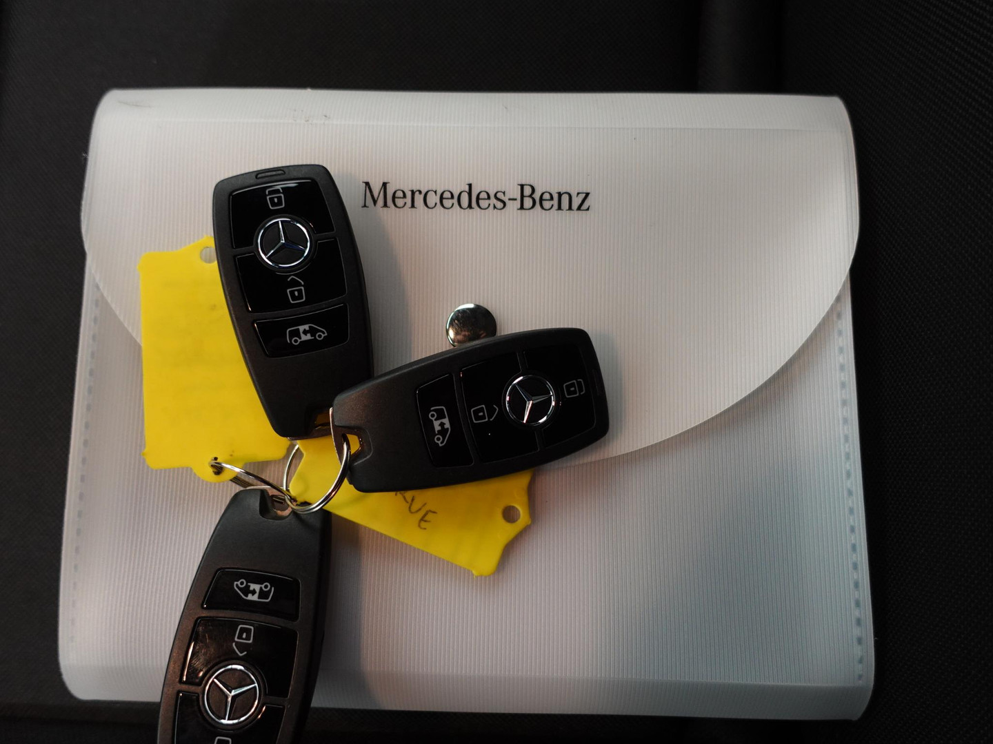 Mercedes-Benz Mercedes-Benz