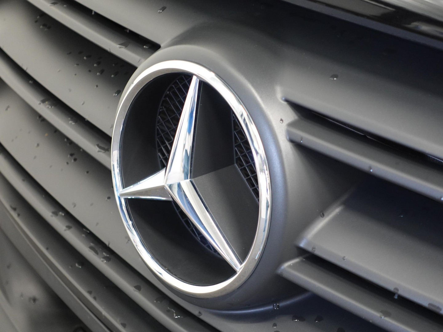 Mercedes-Benz Mercedes-Benz