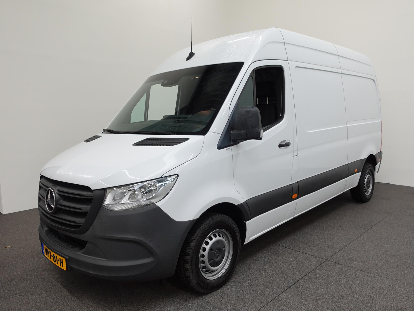 Mercedes-Benz Mercedes-Benz