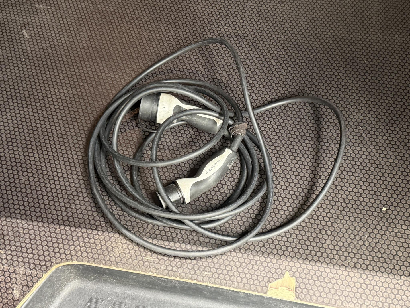 Mercedes-Benz Mercedes-Benz