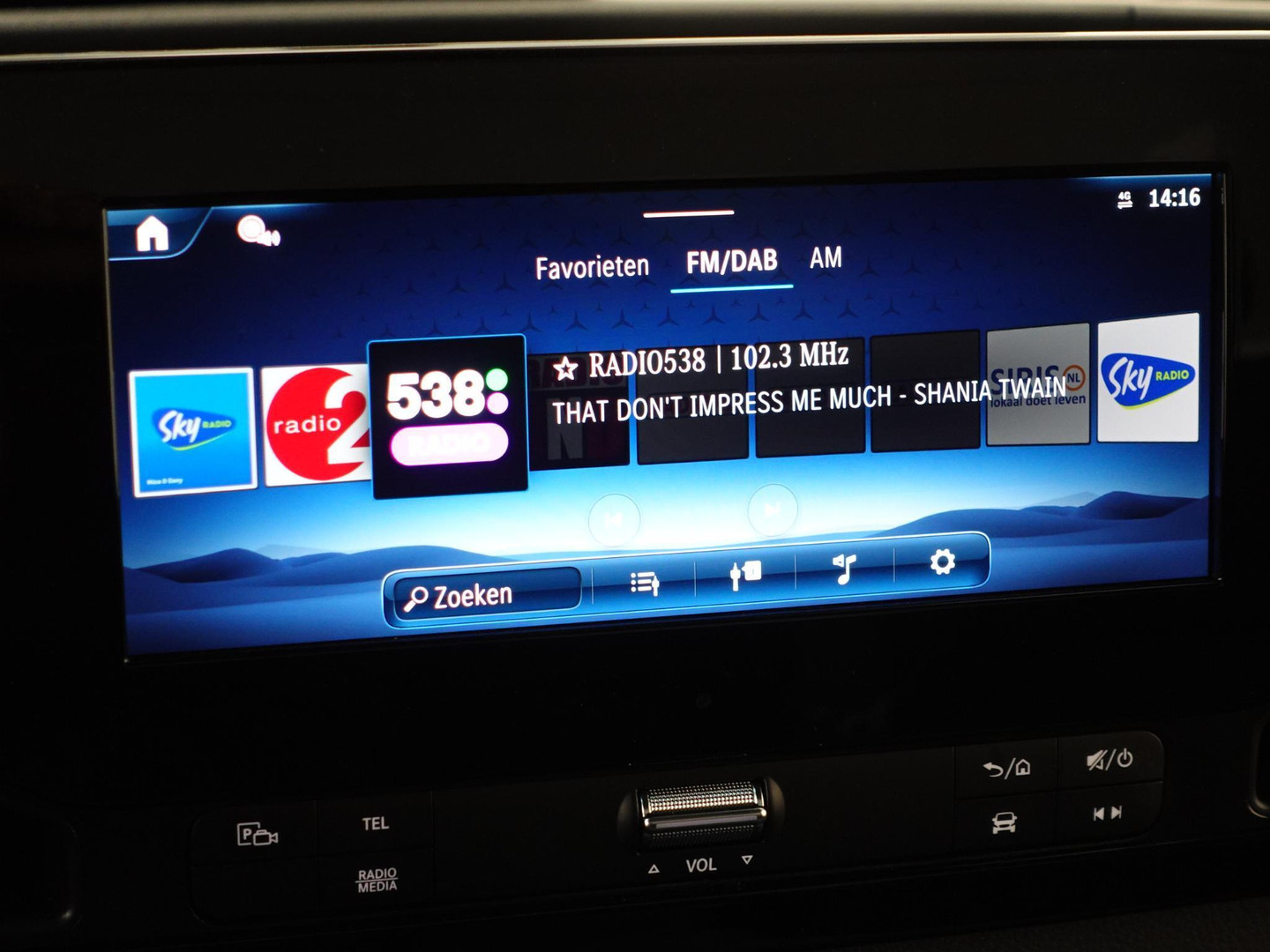 Mercedes-Benz Mercedes-Benz