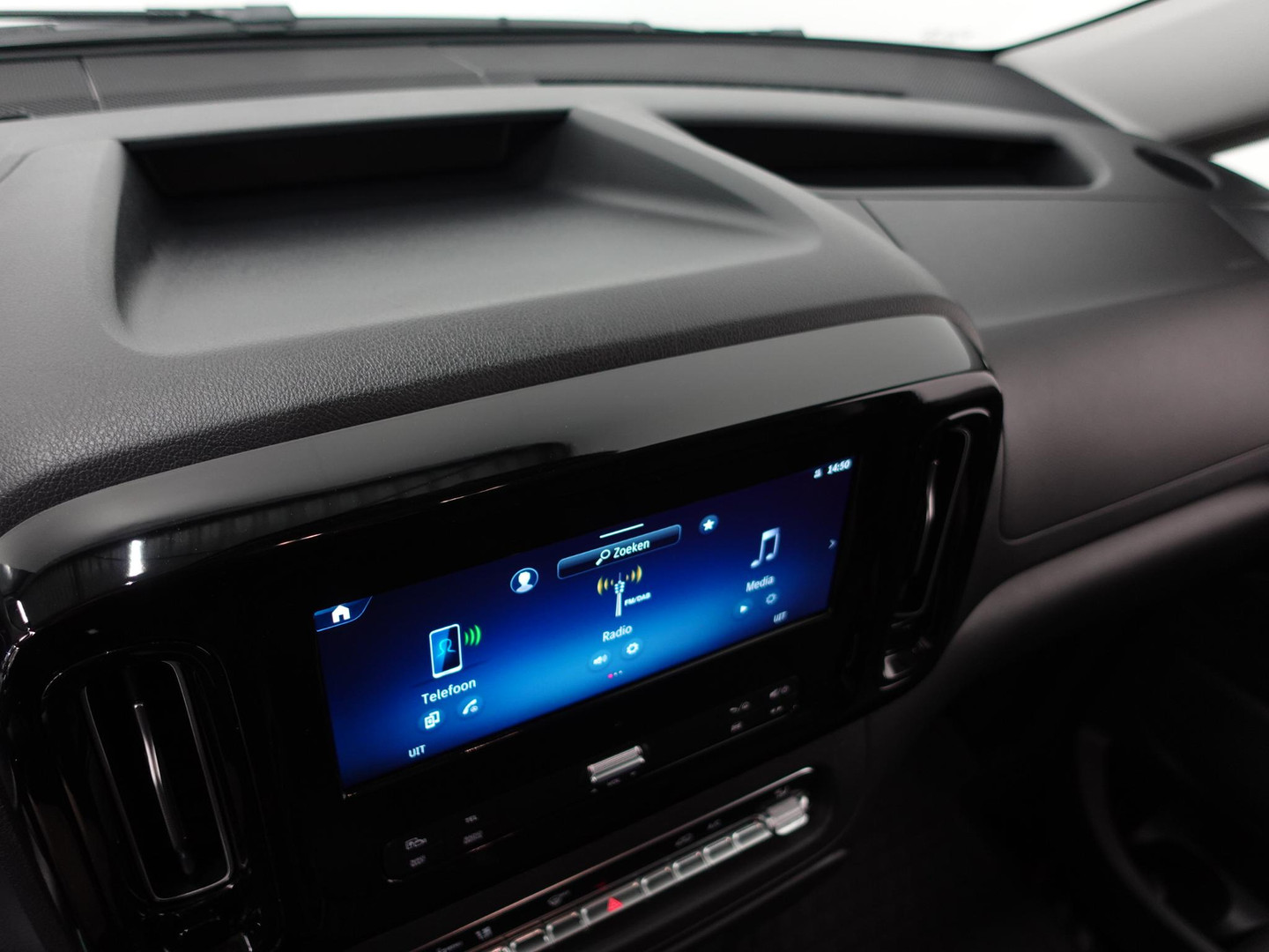 Mercedes-Benz Mercedes-Benz