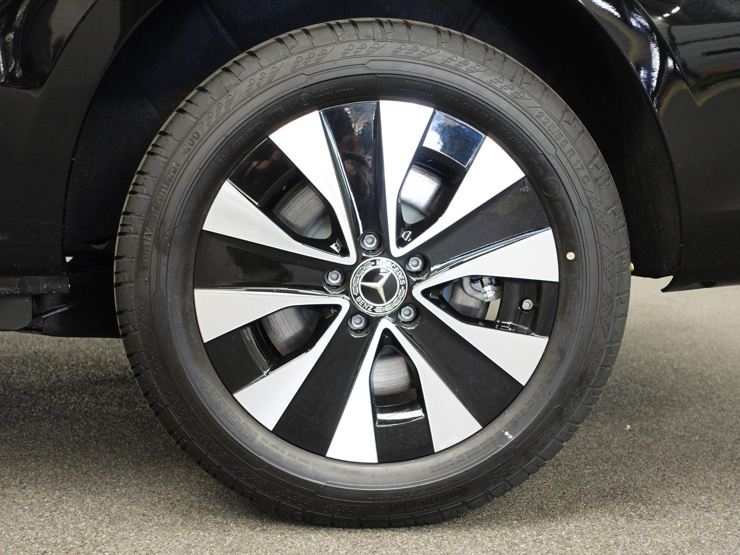 Mercedes-Benz Mercedes-Benz