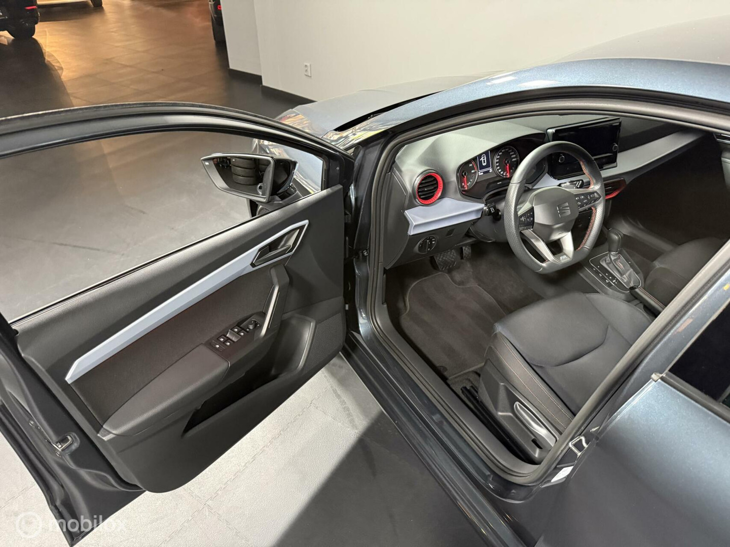SEAT SEAT
