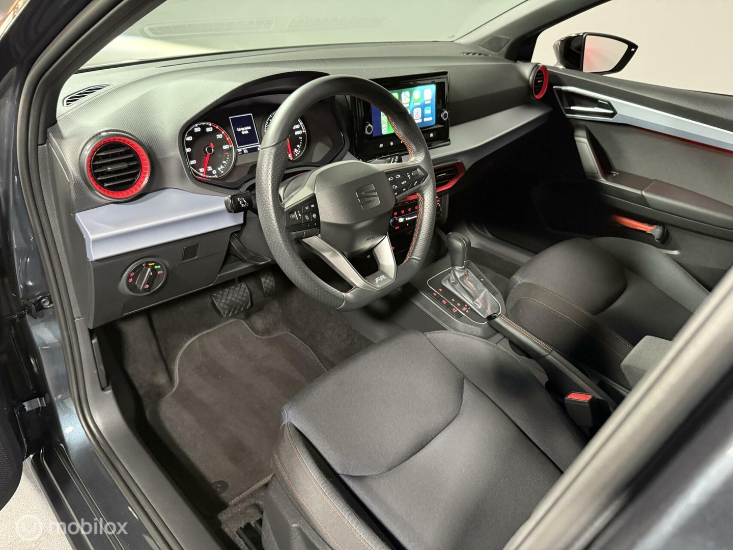 SEAT SEAT