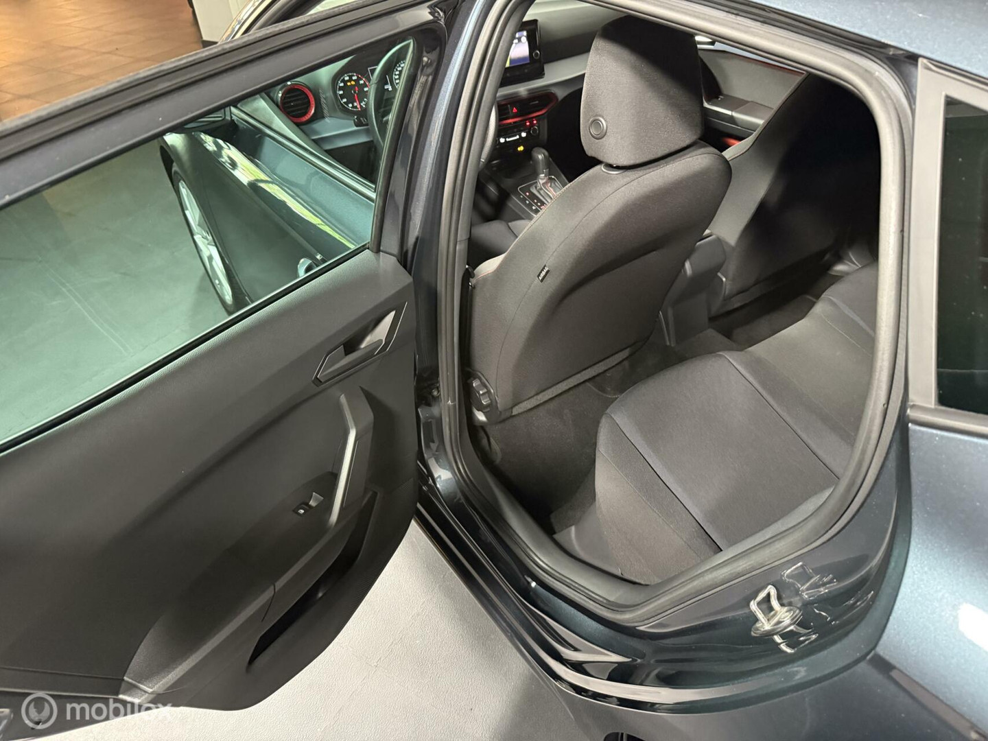 SEAT SEAT