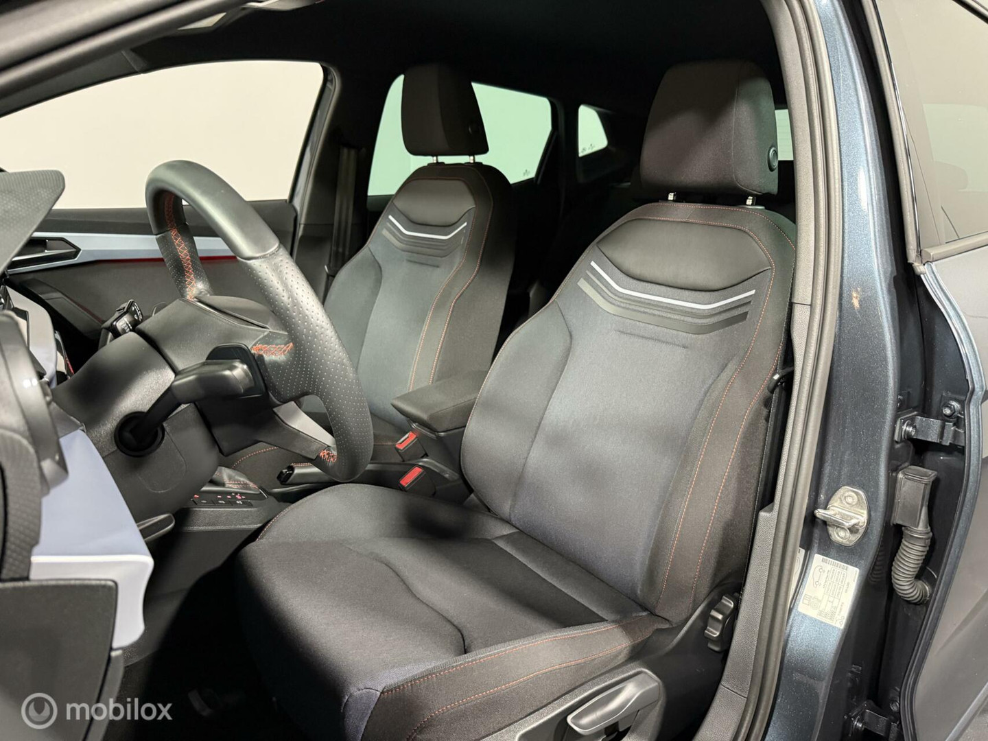 SEAT SEAT
