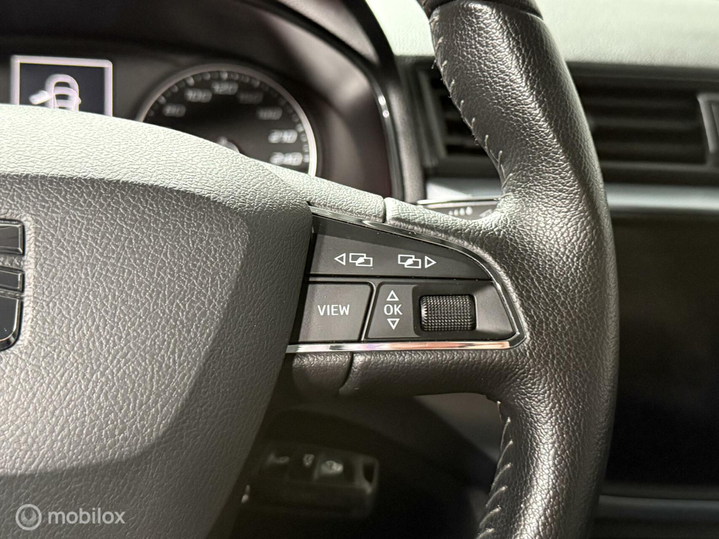 SEAT SEAT
