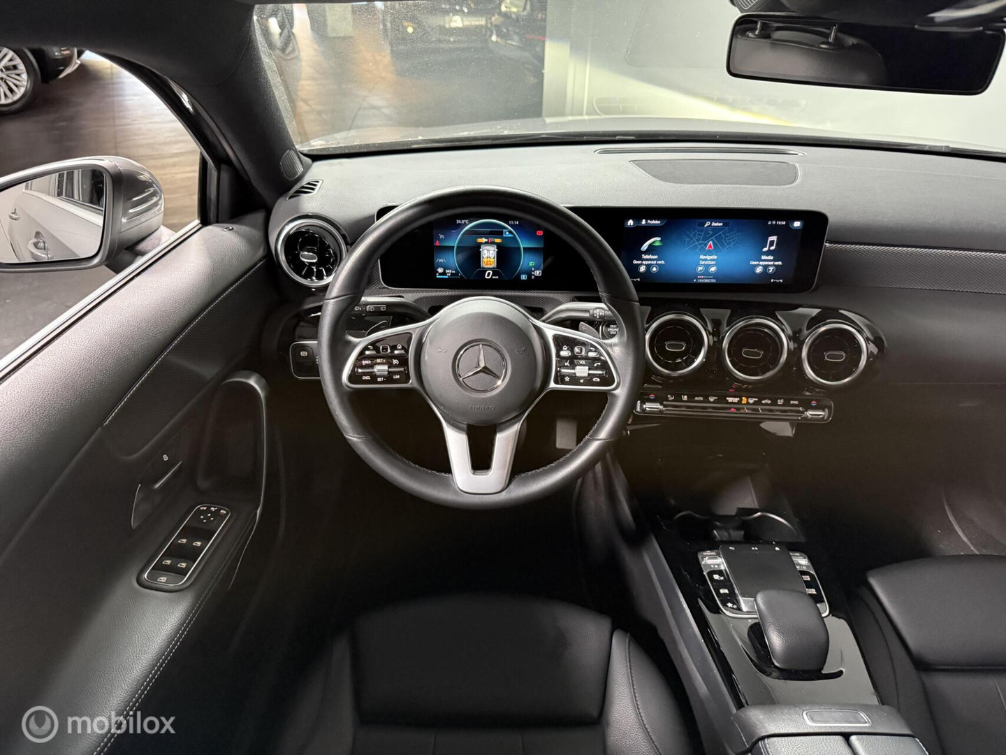 Mercedes-Benz Mercedes-Benz
