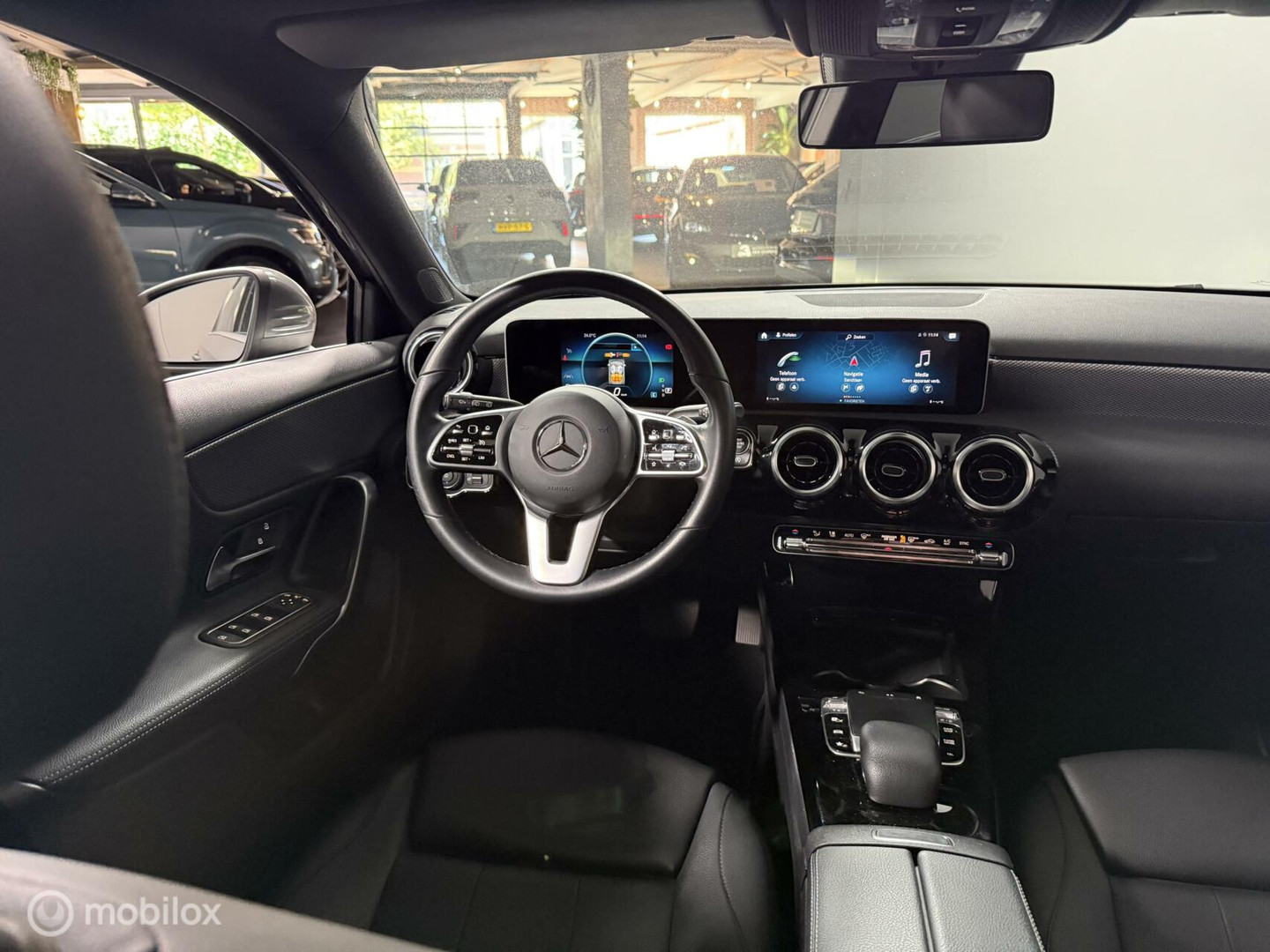 Mercedes-Benz Mercedes-Benz