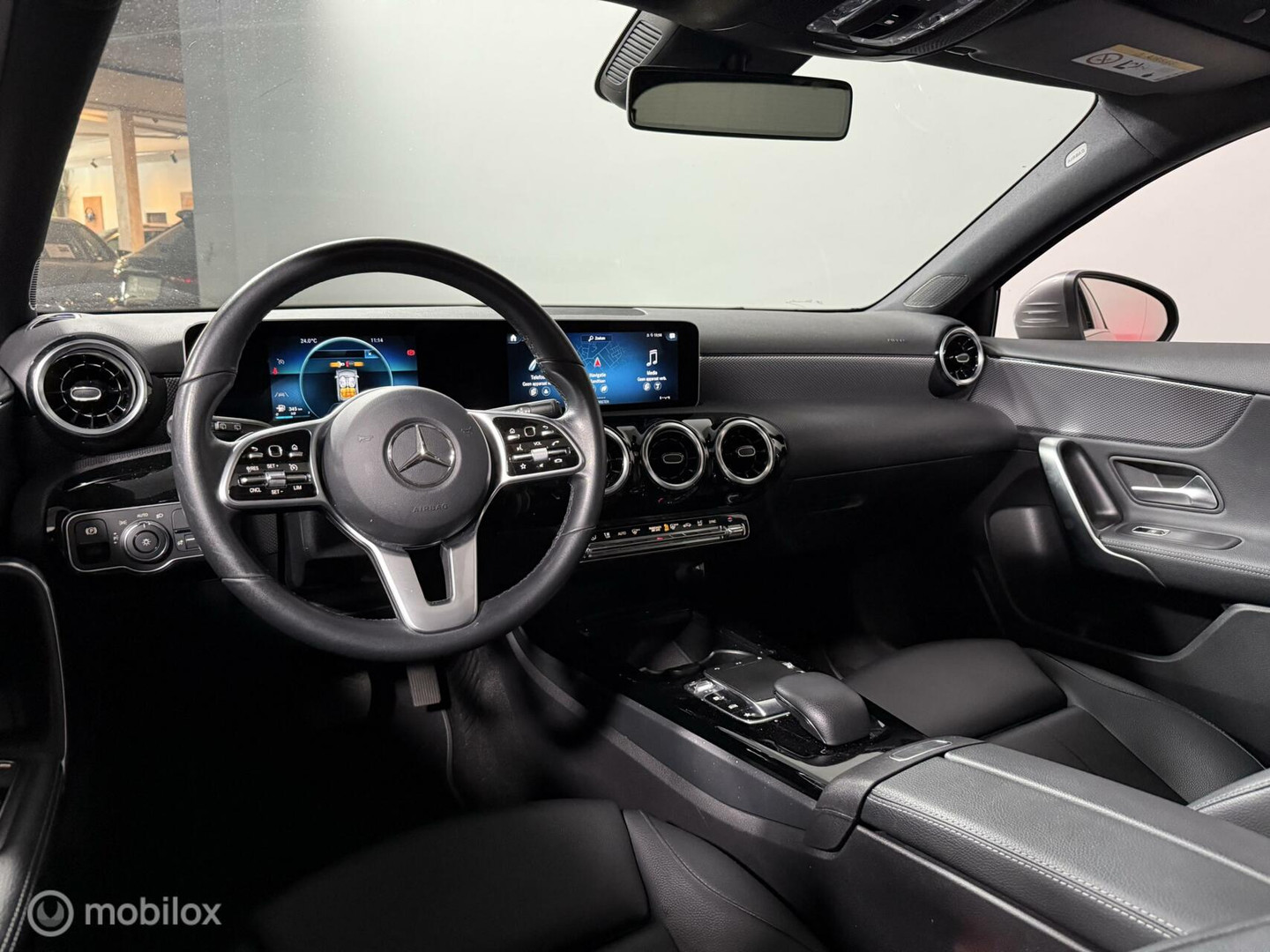 Mercedes-Benz Mercedes-Benz