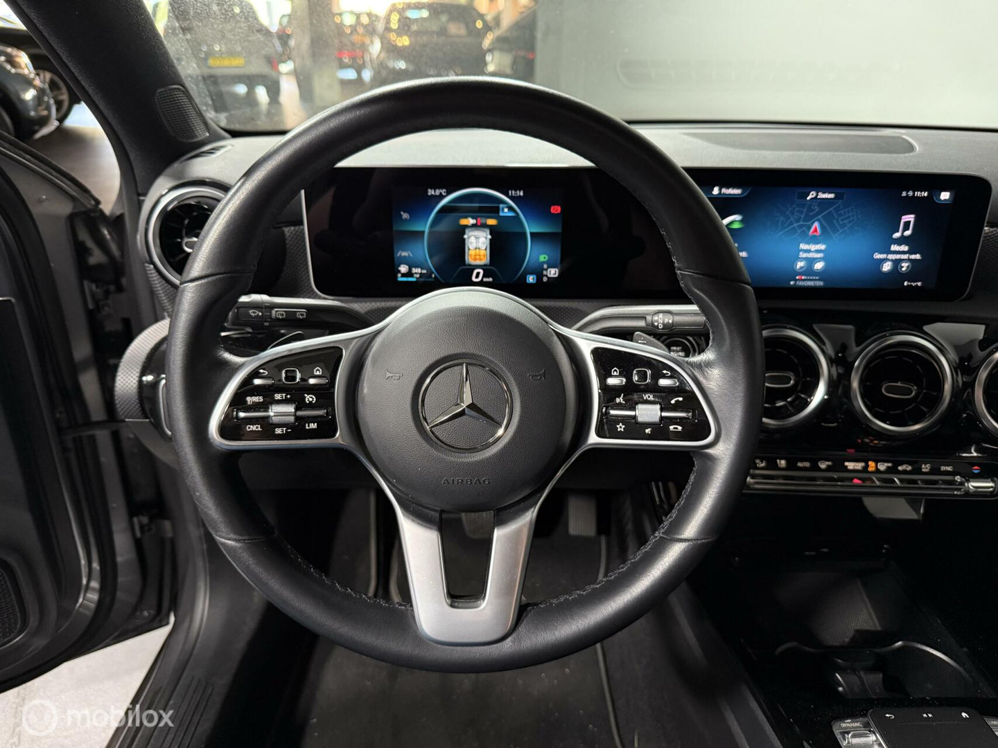 Mercedes-Benz Mercedes-Benz