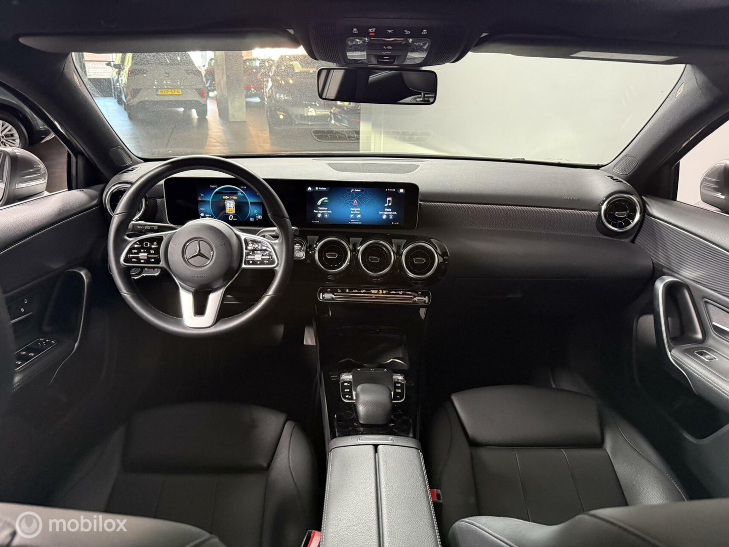 Mercedes-Benz Mercedes-Benz