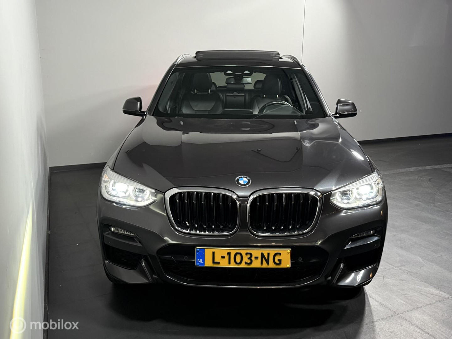 BMW BMW