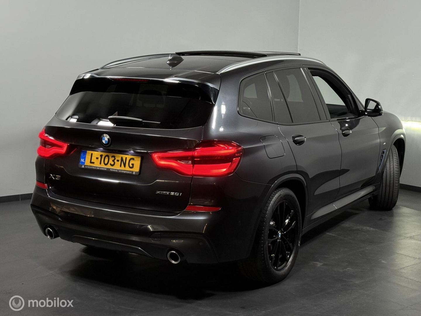 BMW BMW