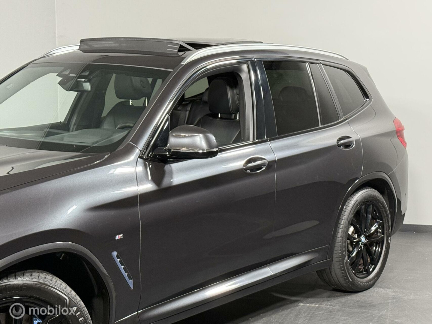 BMW BMW