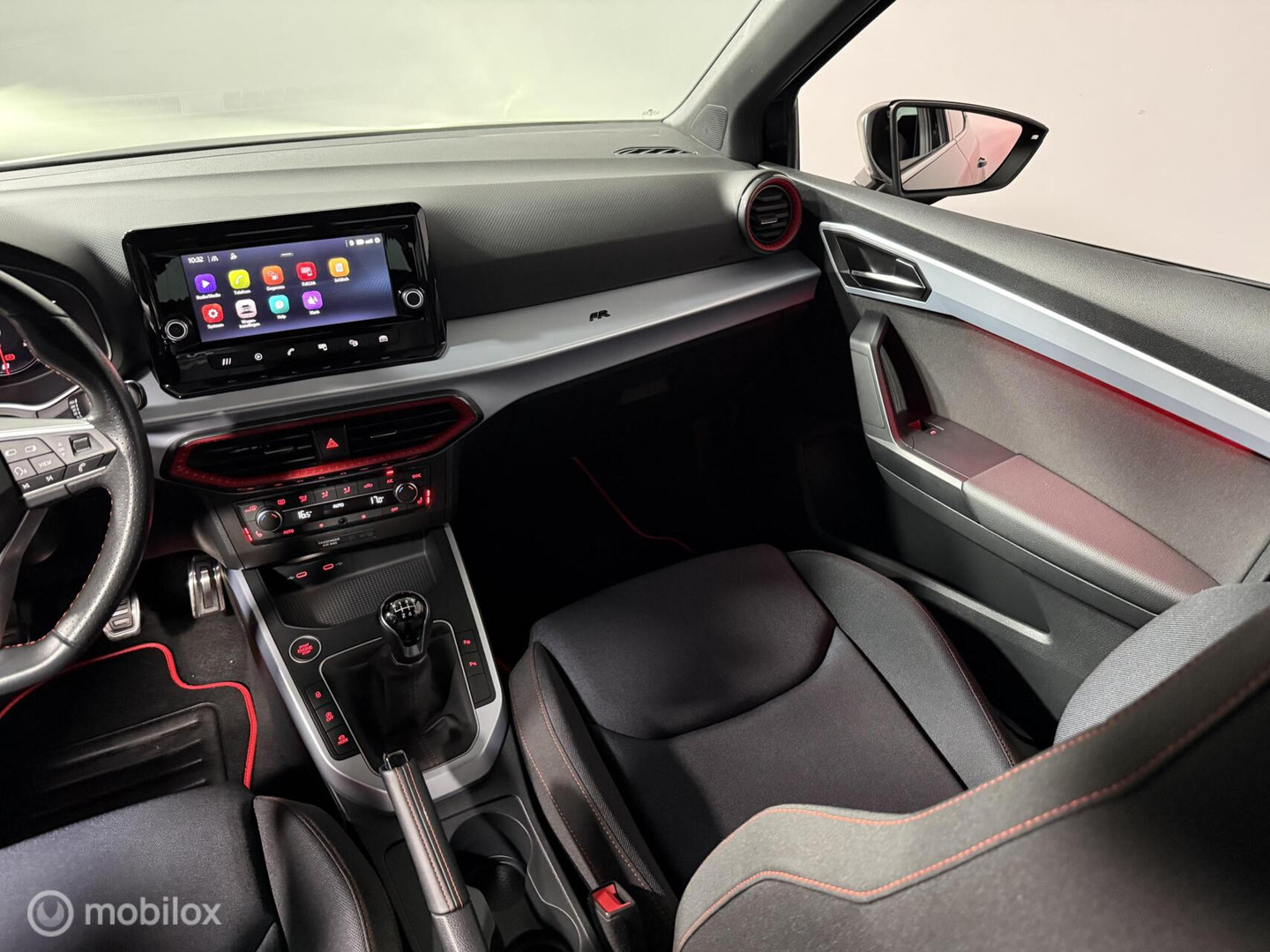 SEAT SEAT